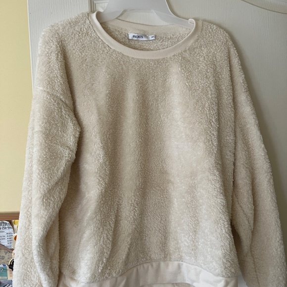 Rickis white fuzzy sweater- size S - Picture 2 of 2